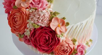 Exquisite Cakes That Blend Nature With Cake Art