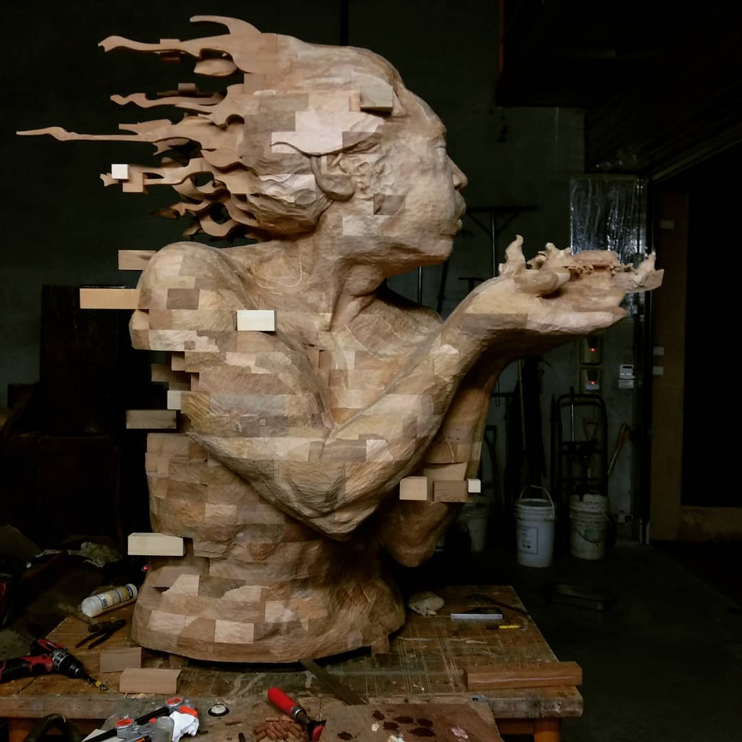 https://awesomebyte.com/wp-content/uploads/2021/07/pixelated-wood-sculpture-7.jpg